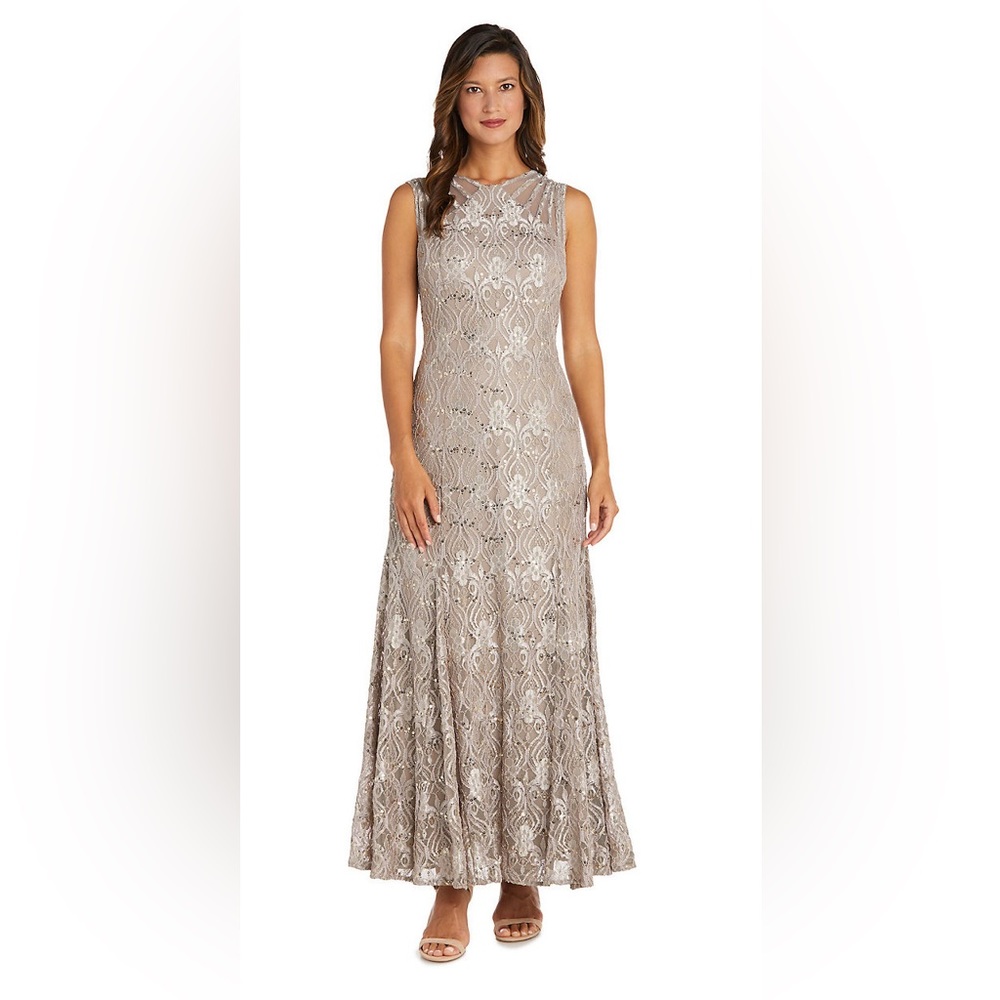 R&M Richards Gown Size 8